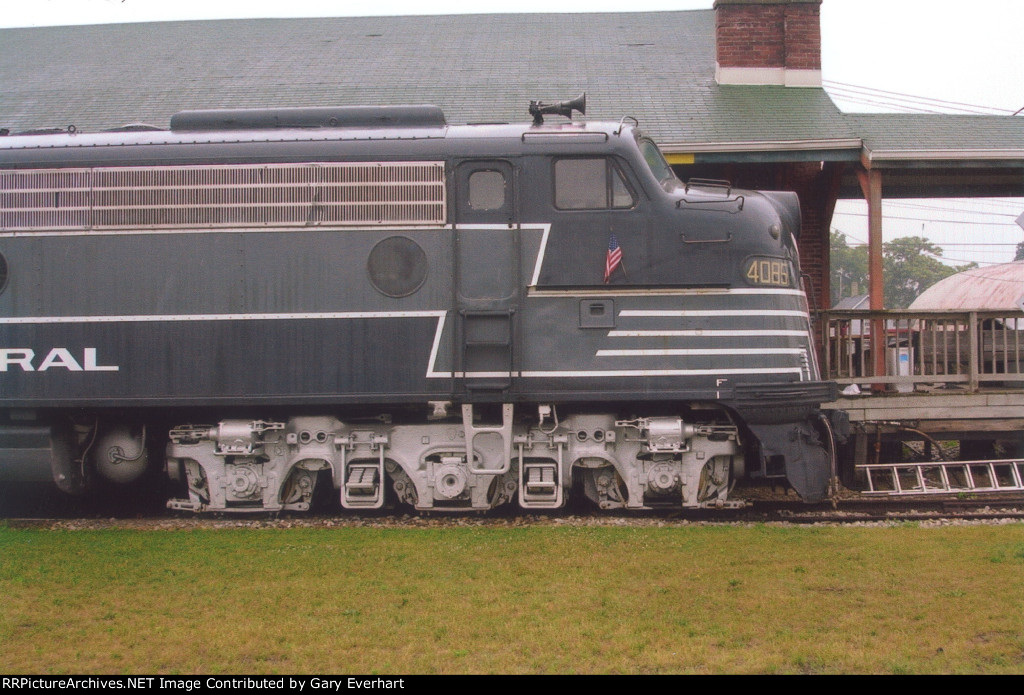 NYC E8A #4085 - New York Central